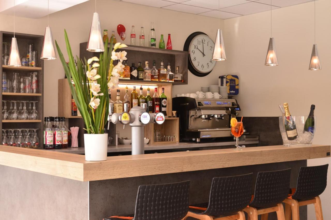 Logis Cris Hotel Et Restaurant, Lyon Sud-Est Corbas Luaran gambar