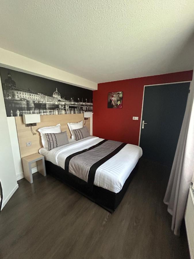 Logis Cris Hotel Et Restaurant, Lyon Sud-Est Corbas Luaran gambar