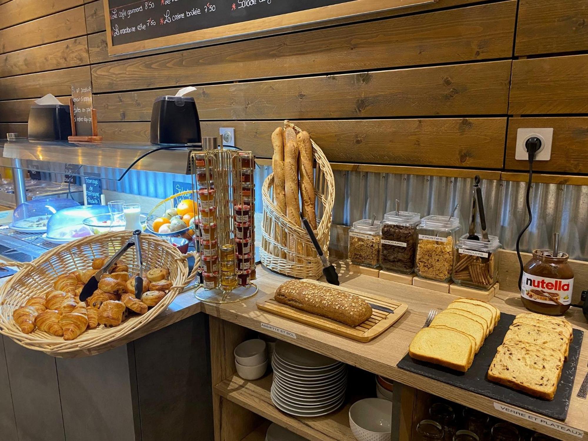 Logis Cris Hotel Et Restaurant, Lyon Sud-Est Corbas Luaran gambar