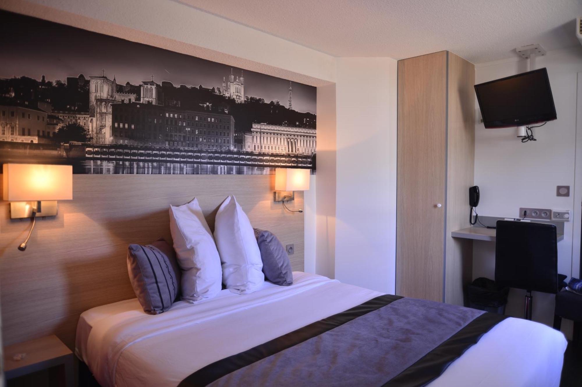 Logis Cris Hotel Et Restaurant, Lyon Sud-Est Corbas Luaran gambar