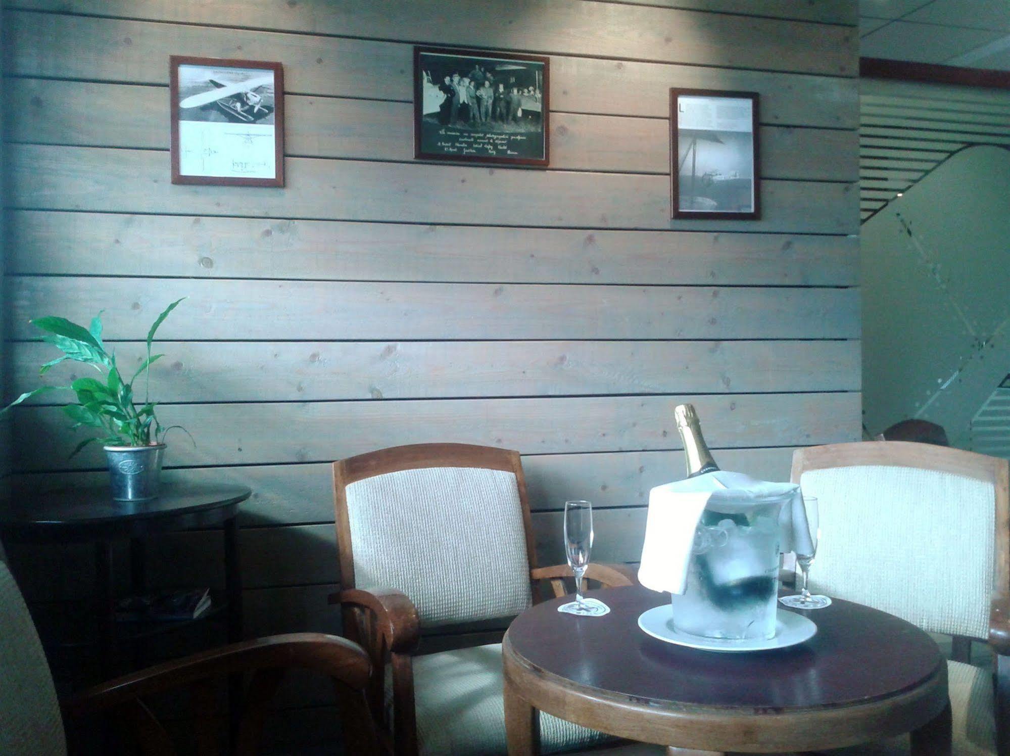 Logis Cris Hotel Et Restaurant, Lyon Sud-Est Corbas Luaran gambar