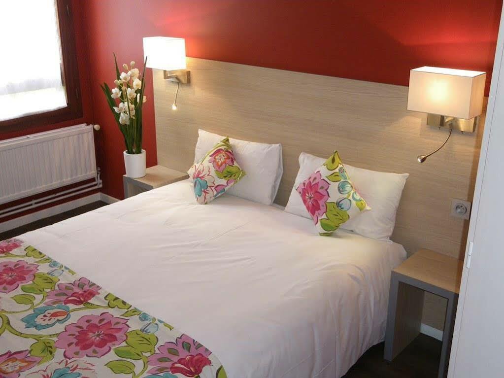 Logis Cris Hotel Et Restaurant, Lyon Sud-Est Corbas Luaran gambar
